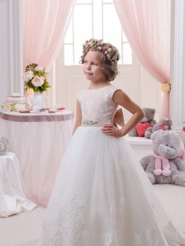 Bateau Neck Chapel Train Tulle & Lace Ivory Sleeveless Flower Girl Dresses Darwin